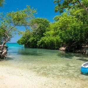Coralina Island - Islas Del Rosario (Pasadía Isleño)