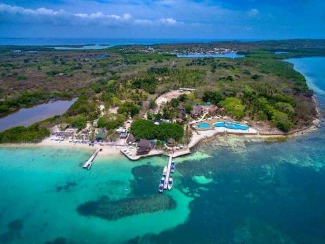 Isla del Encanto - Isla Barú