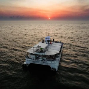 Sunset en Flamante Catamarán